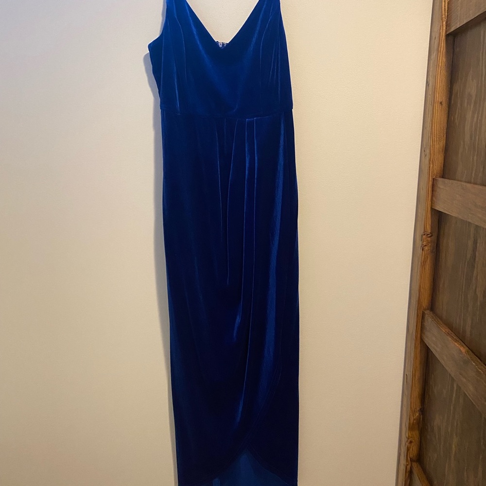 Lulu’s Blue Velvet Dress